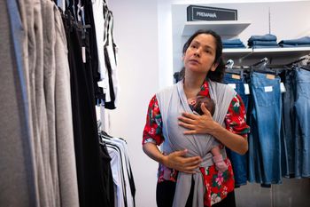 Initiation au portage en écharpe et porte bébé physiologique